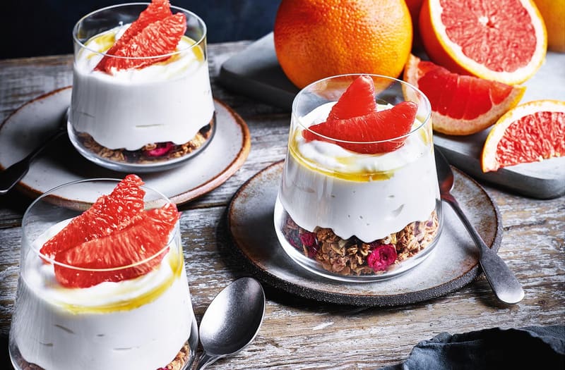 Coppette per colazione con pompelmo rosa
