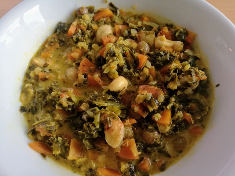 Curry di lenticchie e cavolo nero