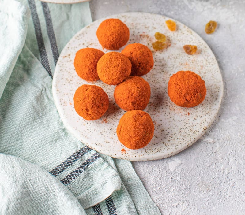 Palline dolci di carote e uvetta