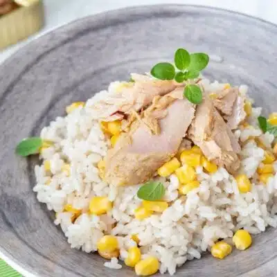 Reis mit Thunfisch und Mais