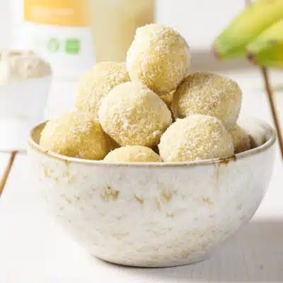 Banana-Coconut-Proteinkugeln