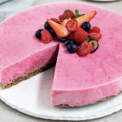 Joghurtkuchen mit Tiefkühl-Beerenmischung