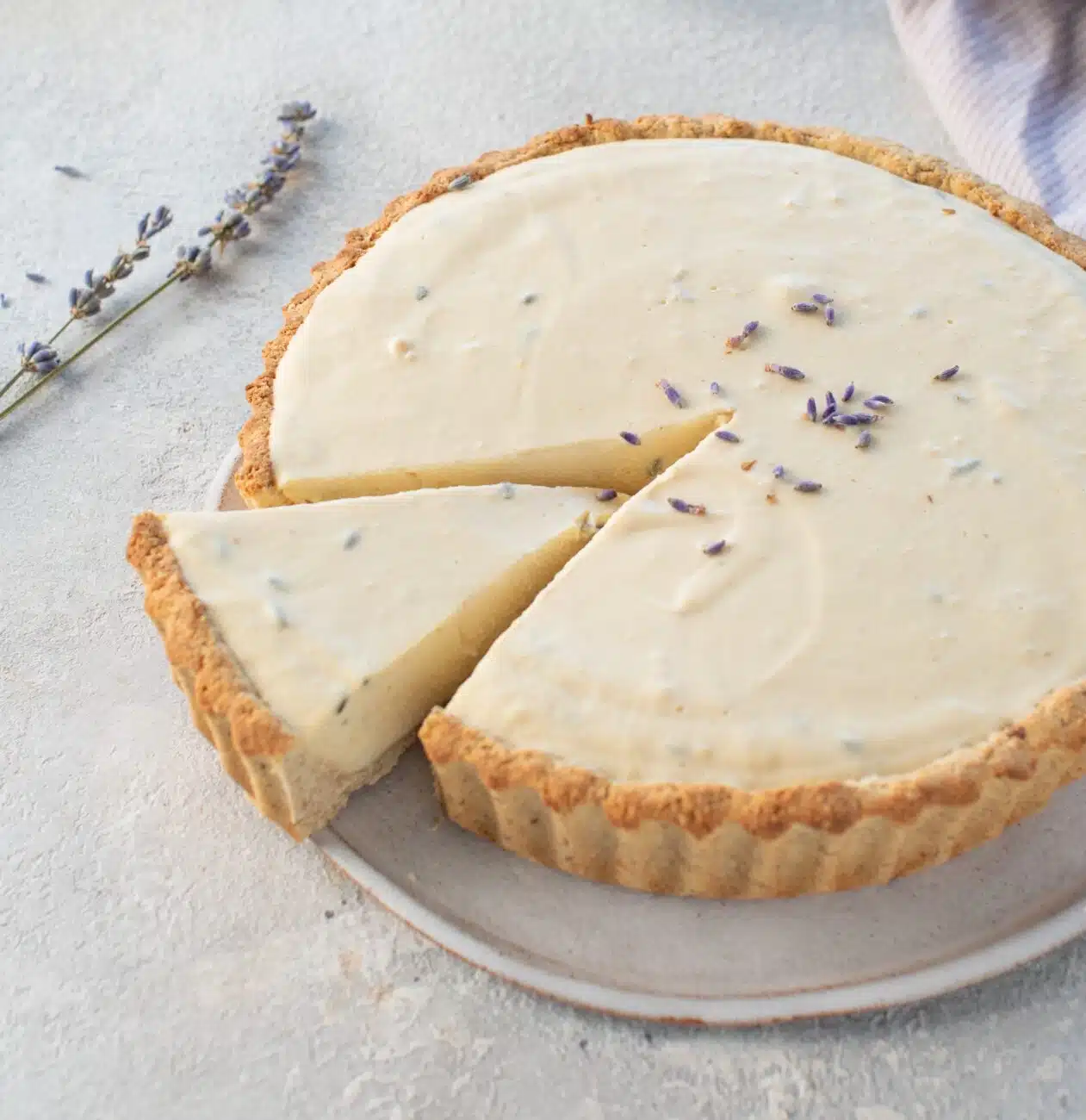 Lavendel-Käsekuchen