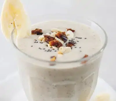 Shake mit Bananen, Walnüssen und Chiasamen