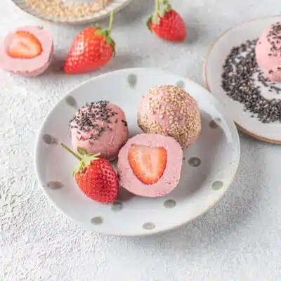 Erdbeer-Mochi